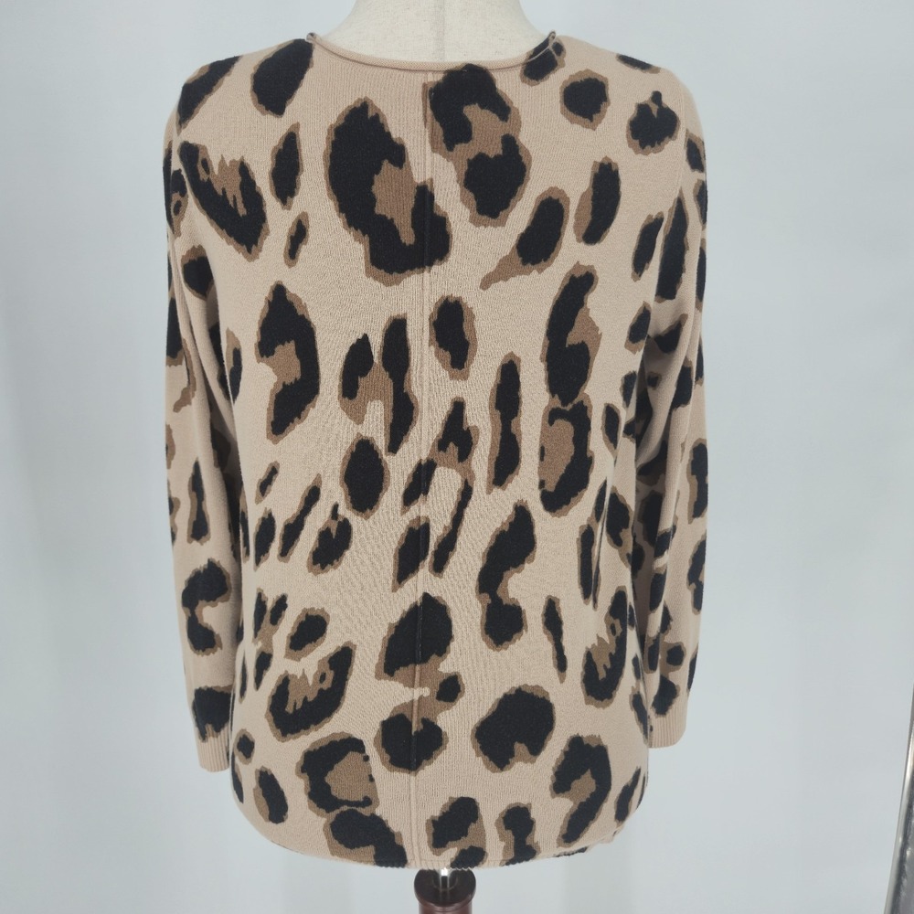Belle by Kim Gravel Big Cat Relaxed Tunic Sweater S Khaki Leopard Print V Neck